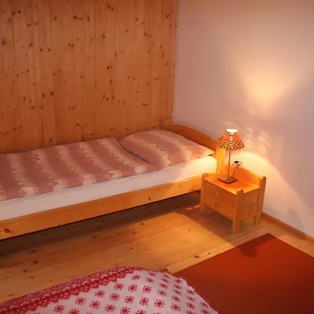 - Chalupa 山林小屋 Malá Morávka